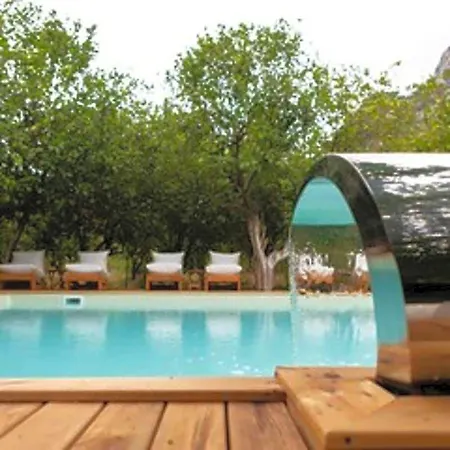 Gayb-i מלון
